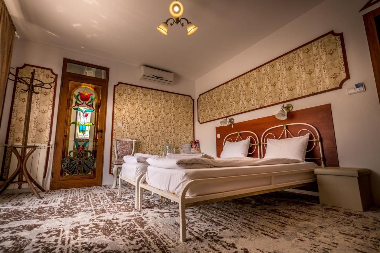 Tihiat Kut Complex Hotel Kjustendil Eksteriør billede