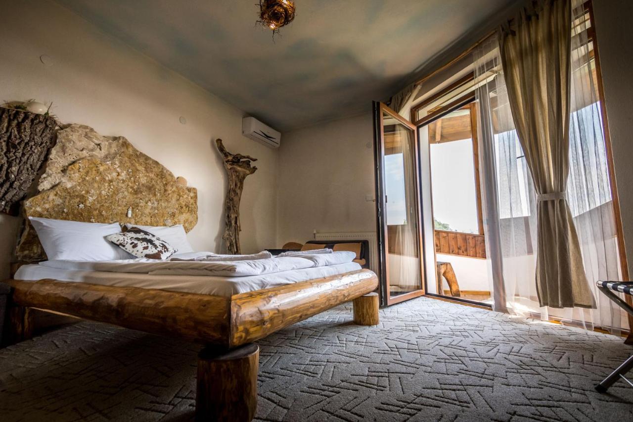 Tihiat Kut Complex Hotel Kjustendil Eksteriør billede