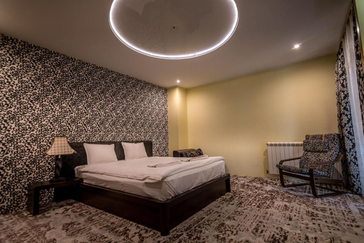 Tihiat Kut Complex Hotel Kjustendil Eksteriør billede